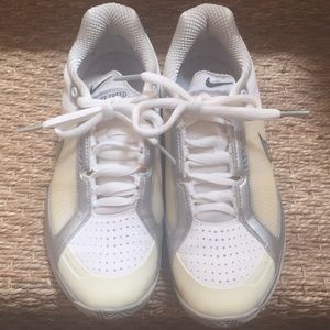 Nike lunarlite white ladies tennis shoes